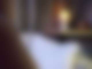 Live cam show with MaeBrowning - Camel Toe on Cam Slut