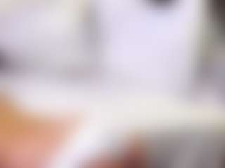 Live cam show with MaeBrowning - Flashing on Hubzter Live