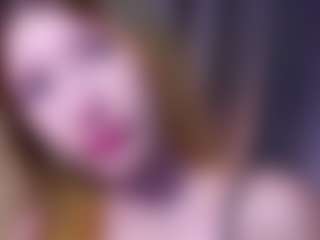 MaeBrowning's Live Sex Cam Show