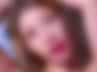 Live cam show with MaeBrowning - Striptease on madthumbs