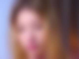 MaeBrowning's Live Sex Cam Show