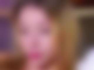 MaeBrowning's Live Sex Cam Show