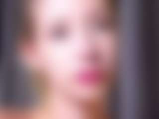 MaeBrowning's Live Sex Cam Show