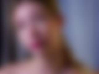 MaeBrowning's Live Sex Cam Show