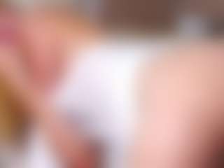 MaeBrowning's Live Sex Cam Show