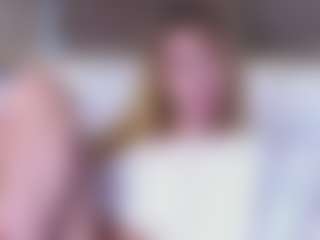 MaeBrowning's Live Sex Cam Show