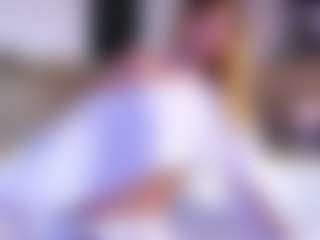 MaeBrowning's Live Sex Cam Show