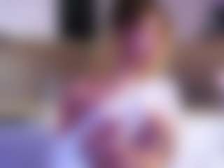 MaeBrowning's Live Sex Cam Show