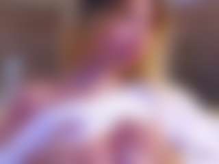 MaeBrowning's Live Sex Cam Show