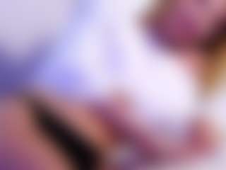 Live cam show with MaeBrowning - HD on Chatstar