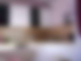 MaeBrowning's Live Sex Cam Show