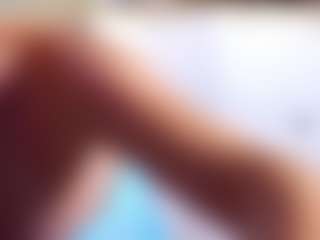 MaeBrowning's Live Sex Cam Show