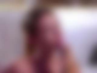 MaeBrowning's Live Sex Cam Show