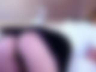 MaeBrowning's Live Sex Cam Show