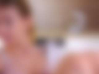 MaeBrowning's Live Sex Cam Show