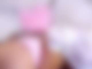 MaeBrowning's Live Sex Cam Show