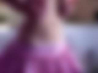 MaeBrowning's Live Sex Cam Show