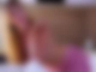 MaeBrowning's Live Sex Cam Show