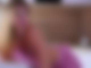 MaeBrowning's Live Sex Cam Show