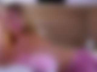 MaeBrowning's Live Sex Cam Show