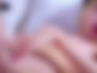 MaeBrowning's Live Sex Cam Show