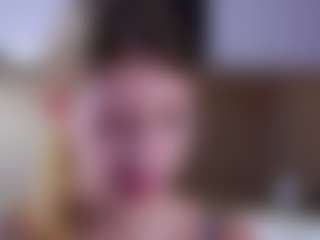 MaeBrowning's Live Sex Cam Show