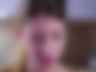 MaeBrowning's Live Sex Cam Show