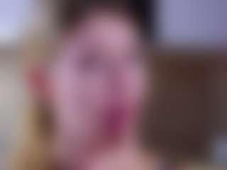 MaeBrowning's Live Sex Cam Show