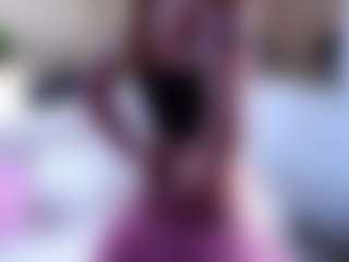 MaeBrowning's Live Sex Cam Show