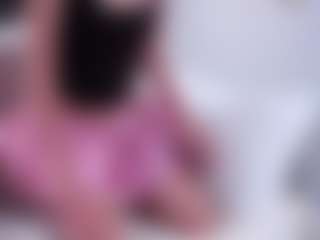 MaeBrowning's Live Sex Cam Show