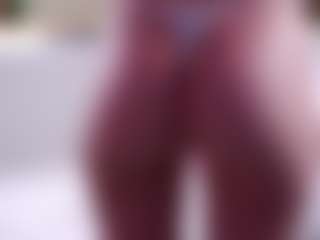 MaeBrowning's Live Sex Cam Show