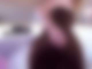 MaeBrowning's Live Sex Cam Show