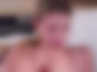 MaeBrowning's Live Sex Cam Show
