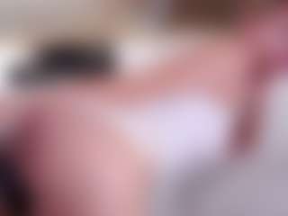 Live cam show with MaeBrowning - Camel Toe on Strip Flash - Live Sex Shows