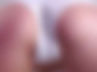 MaeBrowning's Live Sex Cam Show