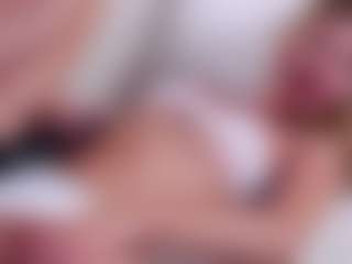 MaeBrowning's Live Sex Cam Show