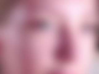 MaeBrowning's Live Sex Cam Show