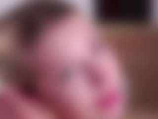MaeBrowning's Live Sex Cam Show