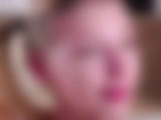 MaeBrowning's Live Sex Cam Show