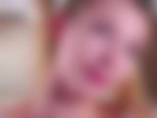 MaeBrowning's Live Sex Cam Show