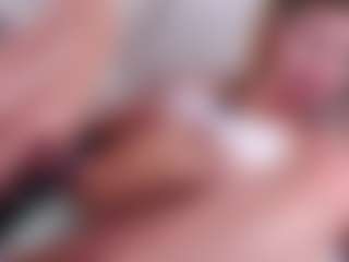 MaeBrowning's Live Sex Cam Show