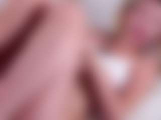 MaeBrowning's Live Sex Cam Show