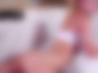 MaeBrowning's Live Sex Cam Show