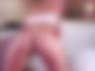 MaeBrowning's Live Sex Cam Show
