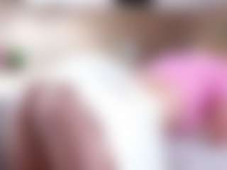 Live cam show with MaeBrowning - Small Tits on TottyGirls