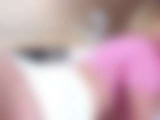 MaeBrowning's Live Sex Cam Show