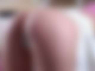 MaeBrowning's Live Sex Cam Show