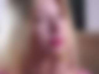 MaeBrowning's Live Sex Cam Show