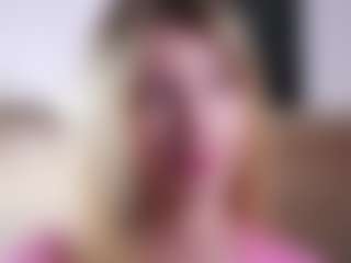 MaeBrowning's Live Sex Cam Show