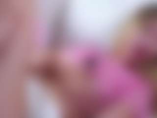 Live cam show with MaeBrowning - Camel Toe on CamSodaAdn